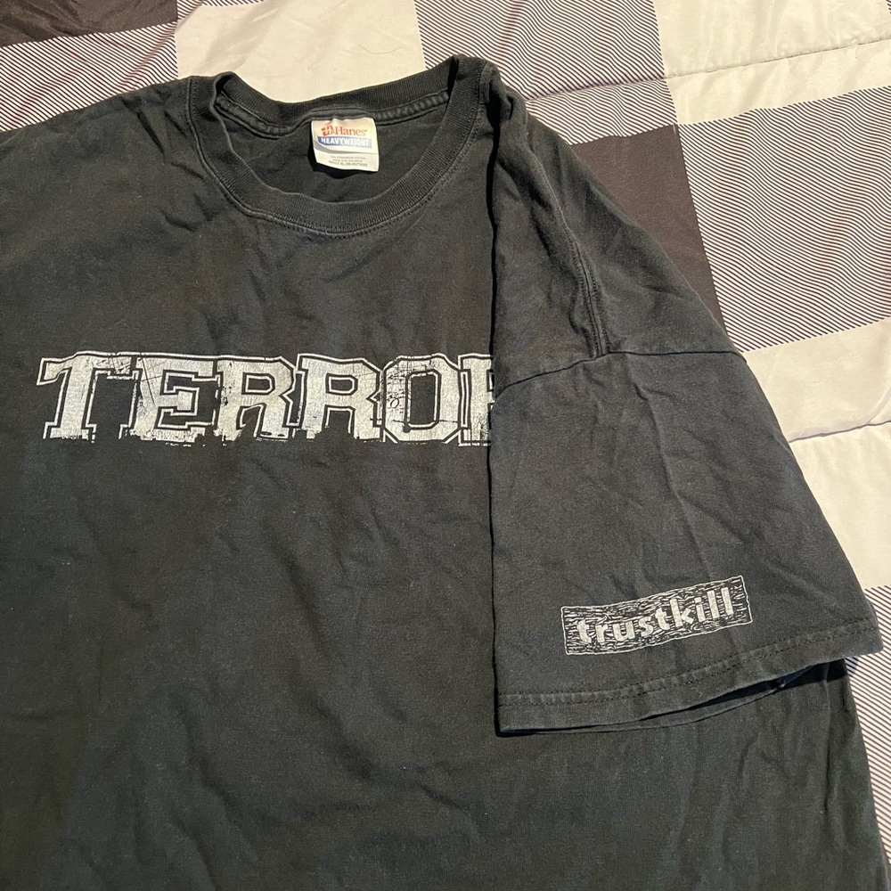 XL terror shirt
